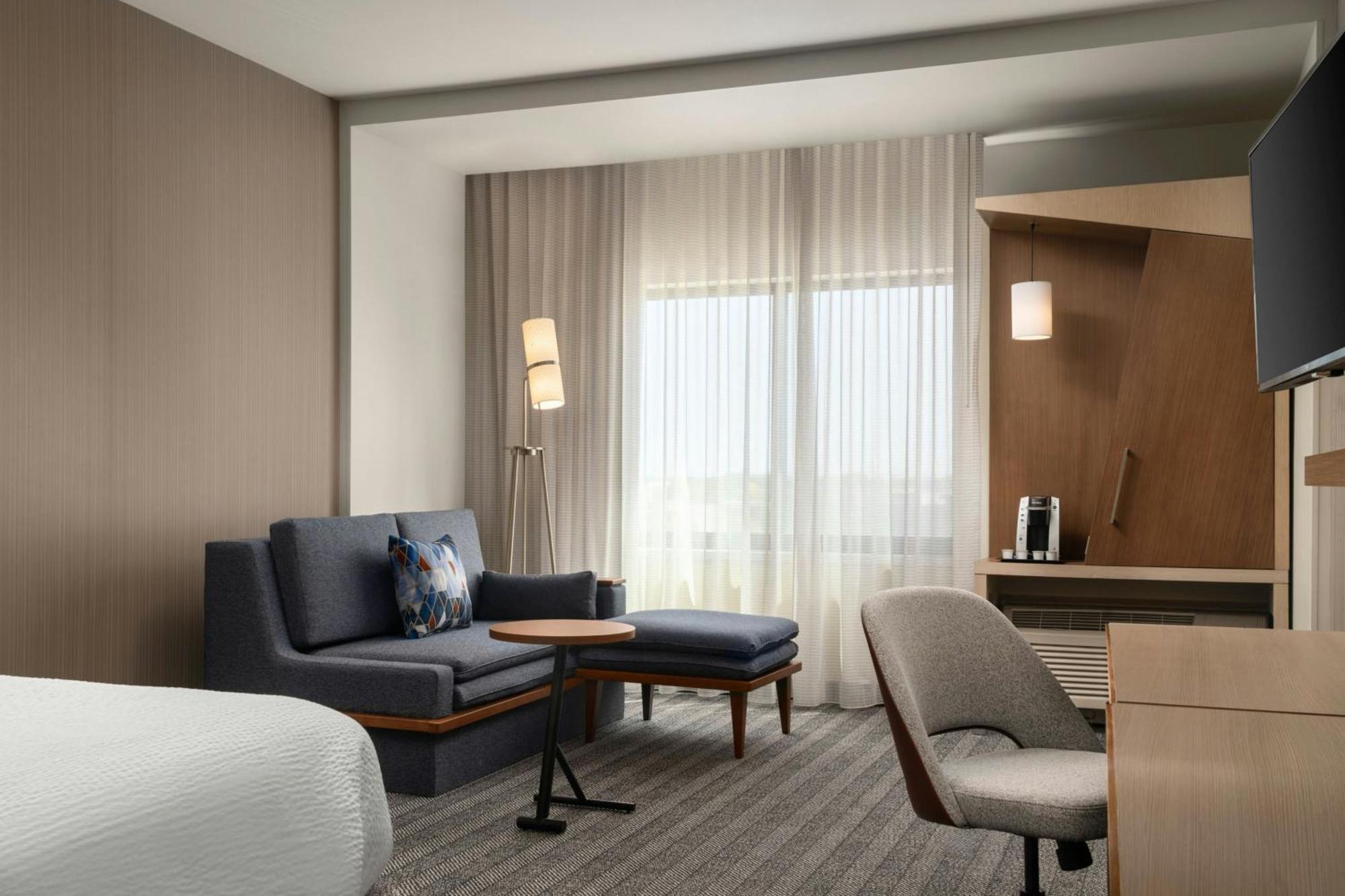 Courtyard By Marriott Denver North/Westminster Eastlake Экстерьер фото